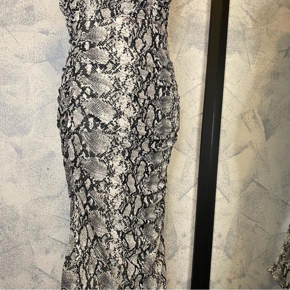 Sneakskin Pattern Black and White Bodycon Dress size L - Picture 6 of 10